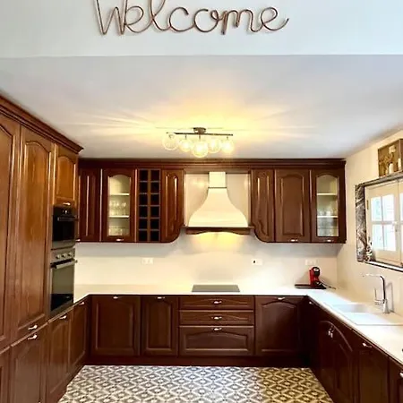 Seafront House In St.julians *