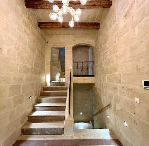 Seafront House In St.julians スリーマ