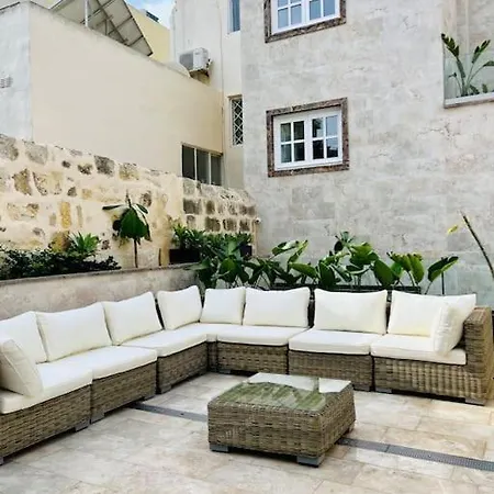 Seafront House In St.julians בית נופש סליאמה
