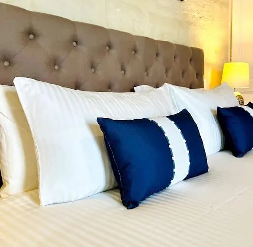 Seafront House In St.julians 펜션