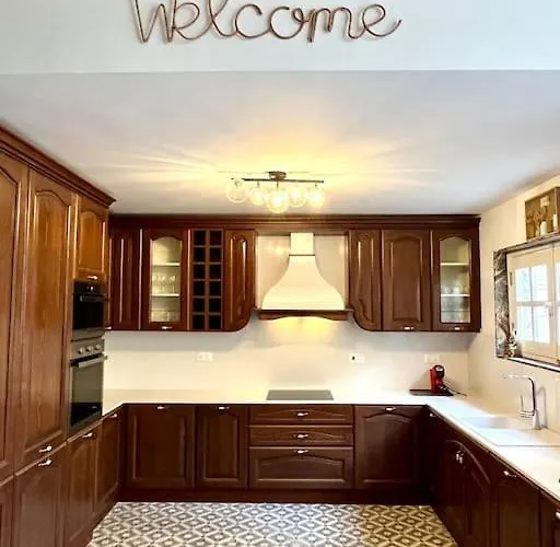 Seafront House In St.julians *