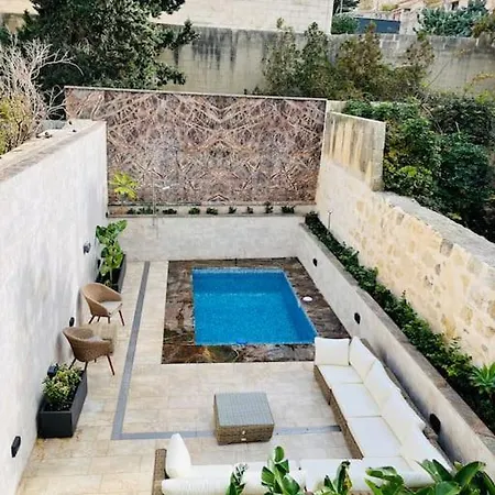 Prázdninový dům Seafront House In St.julians Sliema